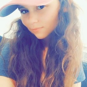 Meet your Posher, Carissa